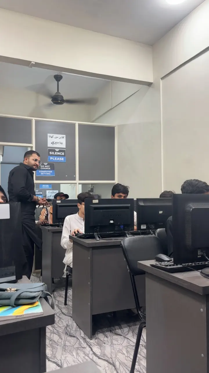 OzoneAcad Computer Lab